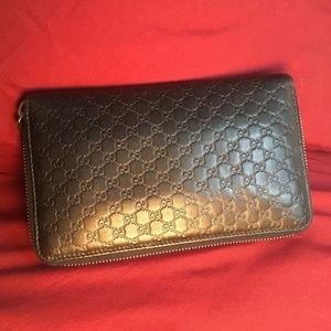 Large Gucci Zip Wallet